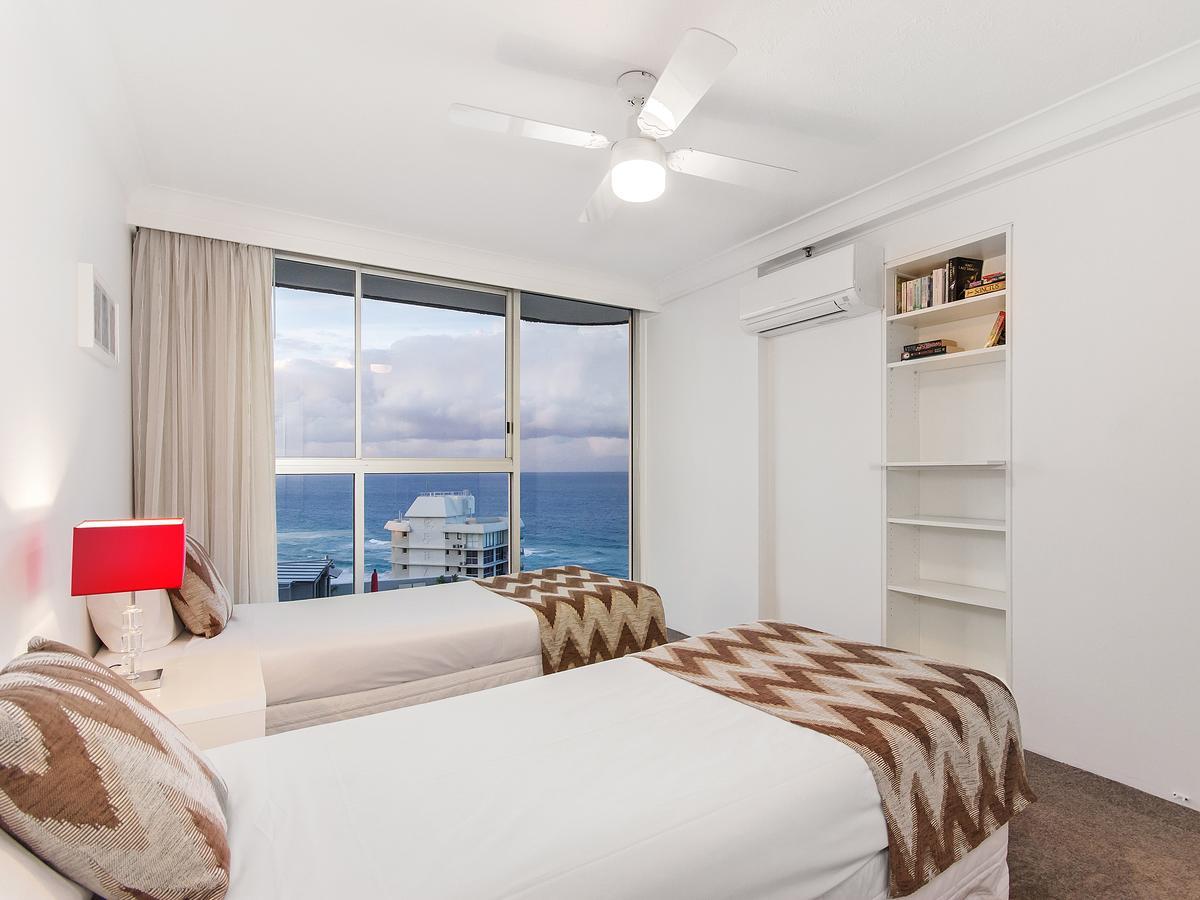 Superior Riverview Apartment