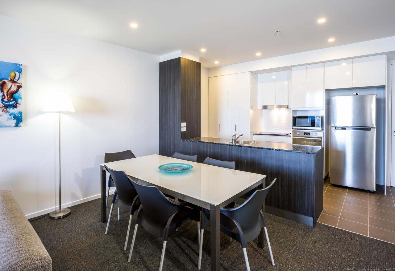 One-Bedroom Apartment,696464349:JPEG