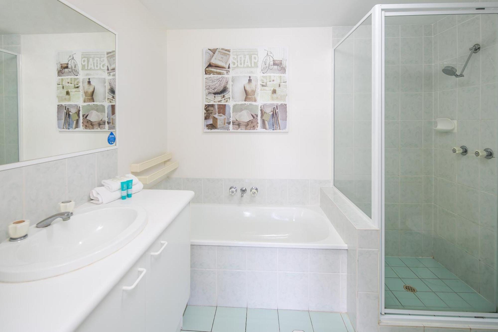 Two-Bedroom Apartment with Two Bathrooms