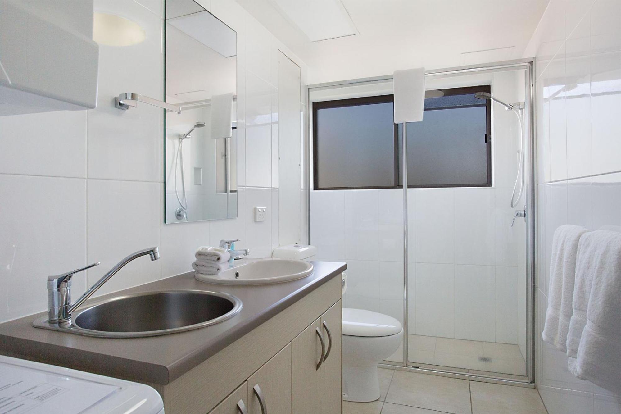 One Bedroom Budget Apartment Balcony Ocean View