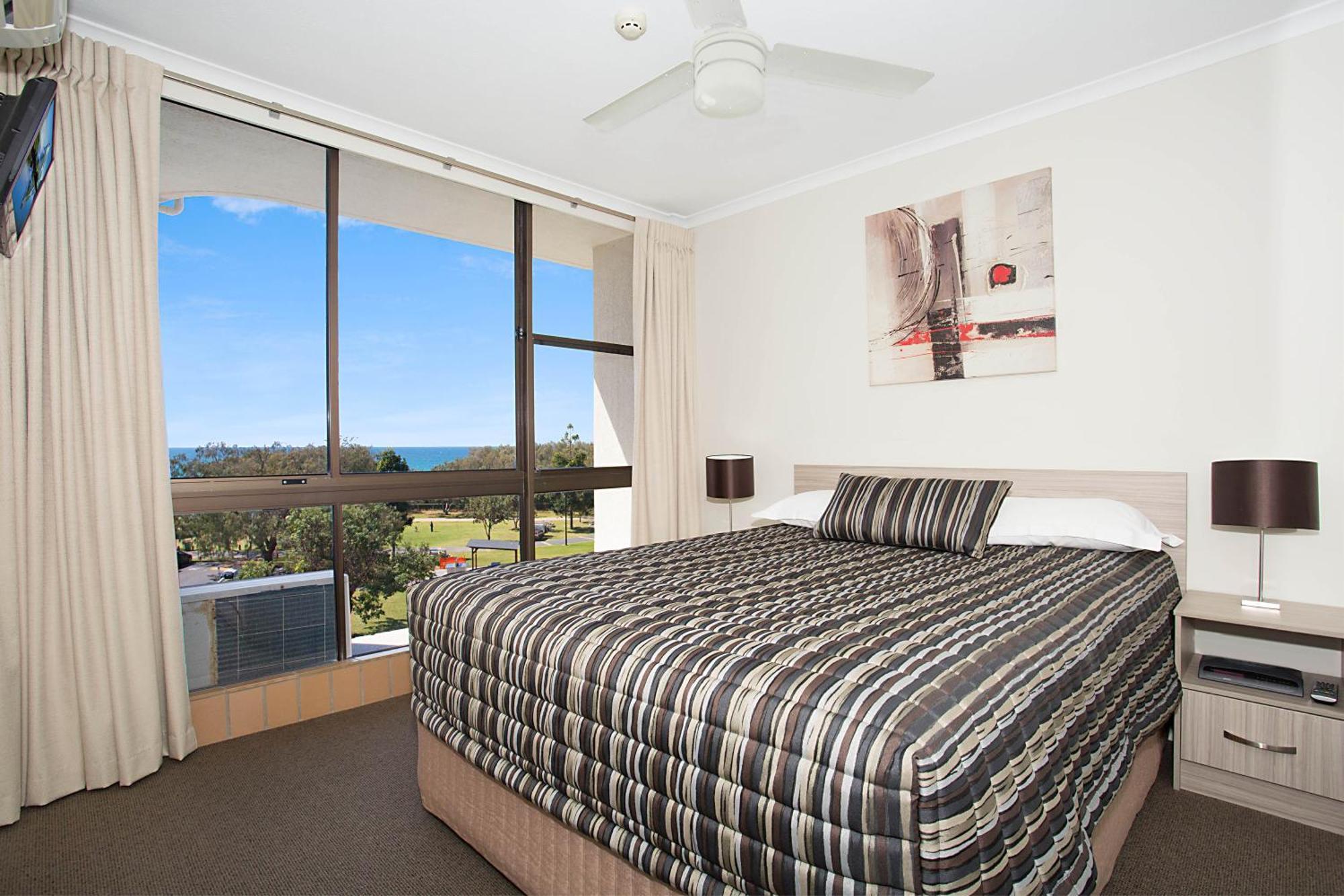 One Bedroom Budget Apartment Balcony Ocean View