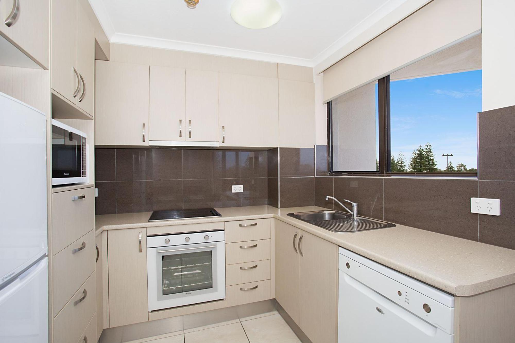 One Bedroom Budget Apartment Balcony Ocean View