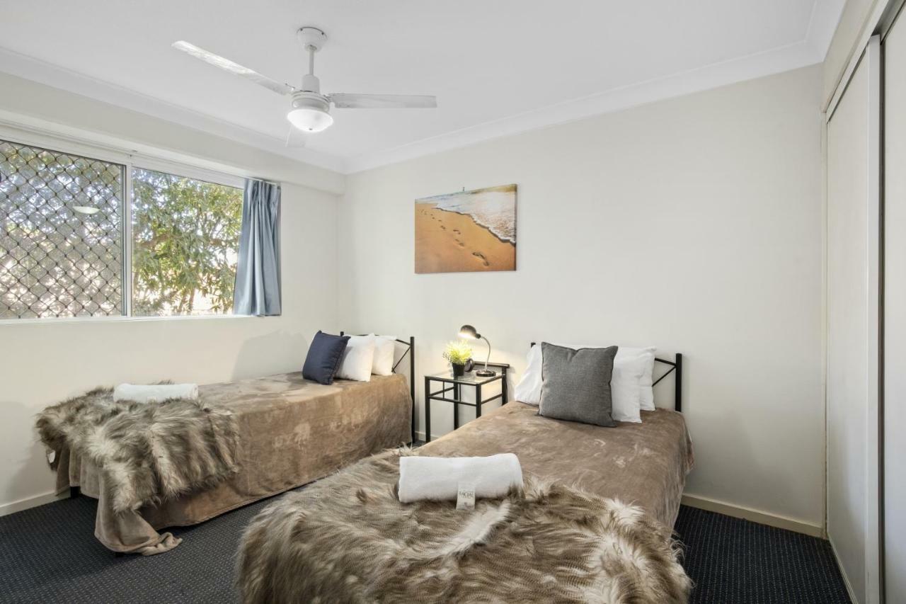 Three-Bedroom Standard Apartment Air-conditioning