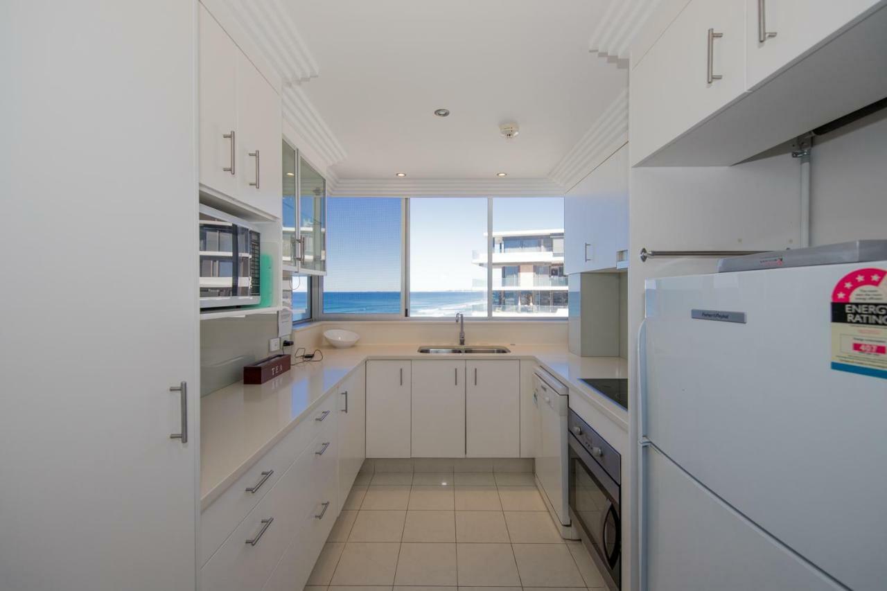 Three-Bedroom Apartment Ocean View