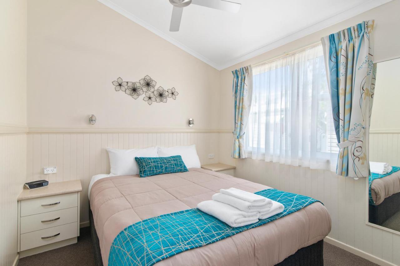 Premium Two-Bedroom Cottage Palm
