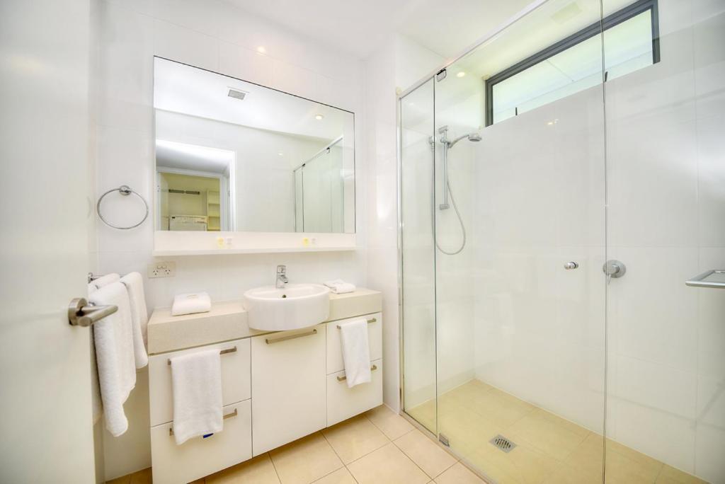 Two-Bedroom Deluxe Apartment High Floor