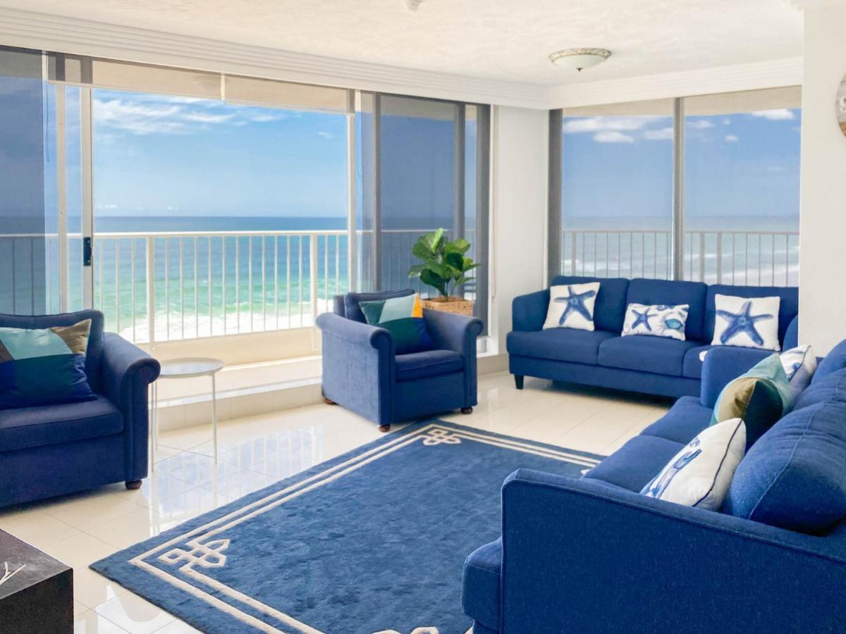 Three-Bedroom Apartment Ocean View