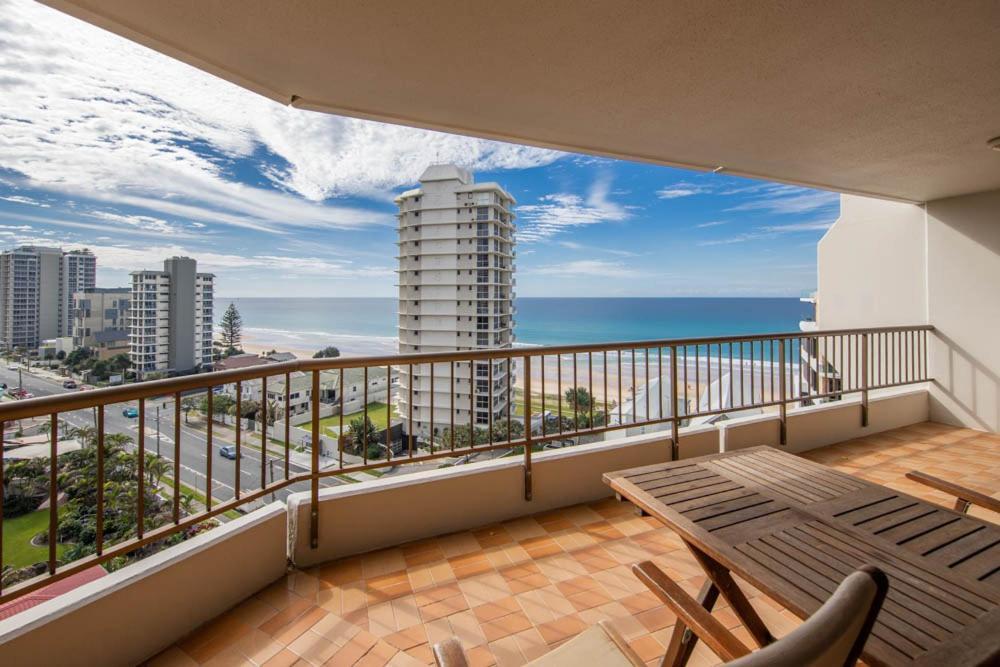 Two-Bedroom Deluxe Apartment High Floor