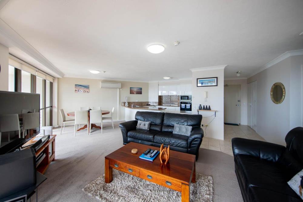 Two-Bedroom Deluxe Apartment High Floor