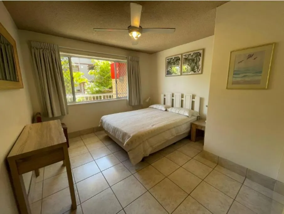 Camden House - Hosted By Burleigh Letting-1