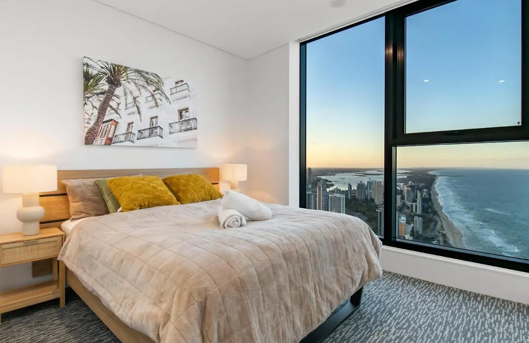 Unbelievable Level 59 Oceanview 2 Bed Apartment-1
