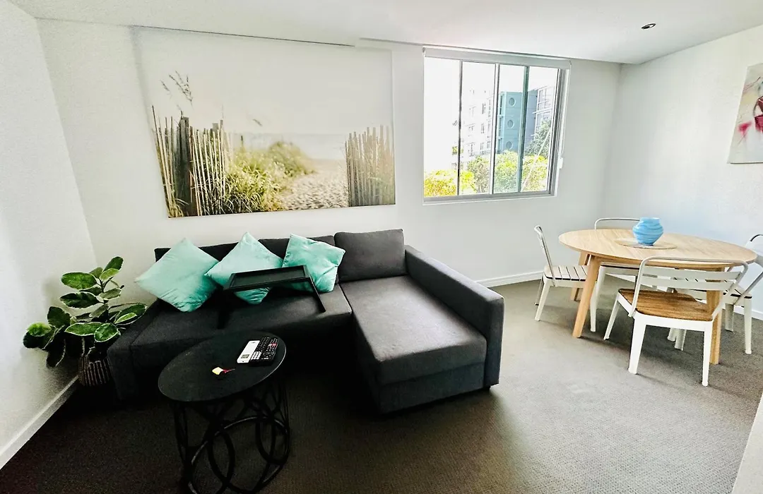 Modern 2 Bedroom Apt Near Tram & Ocean-1