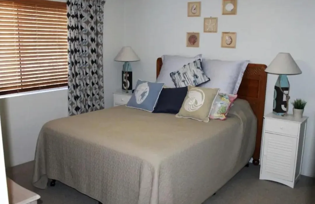 Paradise Grove Holiday Apartments-1