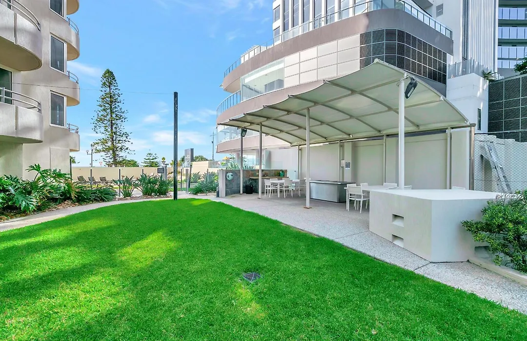 Zenith Apartments - Q Stay-1