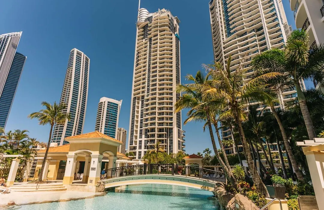 Resort Style Chevron Apartments Surfers Paradise By Gold Coast Travels-1