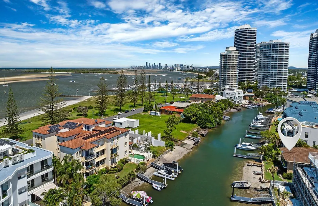 Canal Luxury Living & Boat Ramp Coastalcoastretreats-1