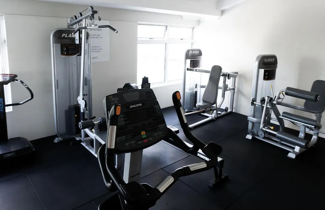 Top Of The Mark- Top Floor Apartment - Parking, Tennis & Pool-1