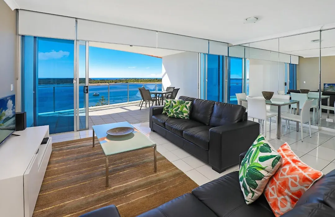 Silvershore Apartments On The Broadwater-1