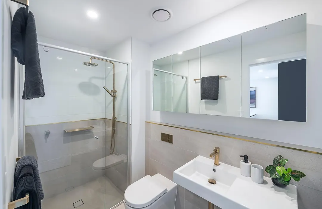 Peninsular Gold Coast-1