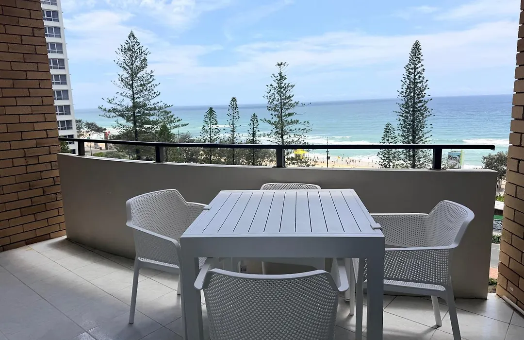 706Thesands Beachfront Apartment At The Centre Of Surfers Paradise-1