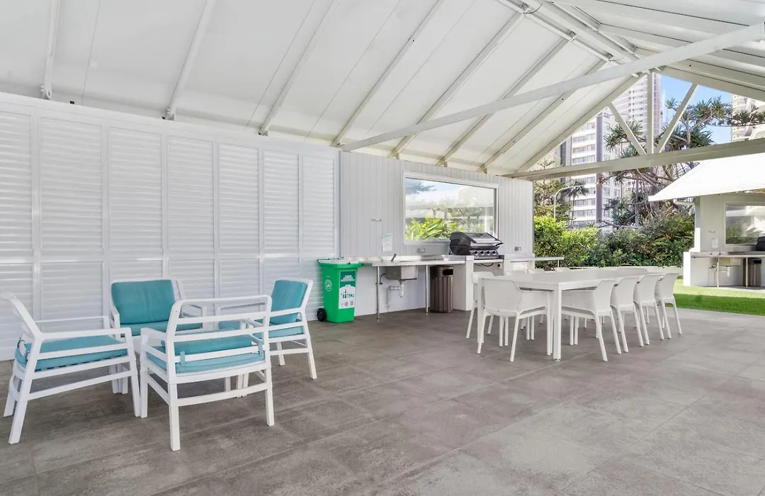 Ultimate Surfers Beachfront 2B-1