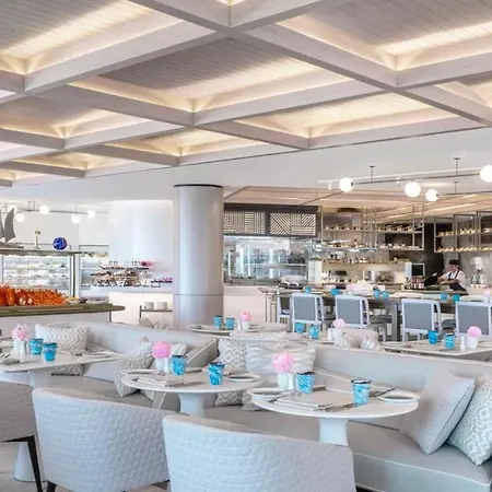 Jewel Broadbeach Luxury Apartment - Coasthm-2