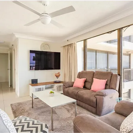 Spacious & Magnificent Views Apartment-2