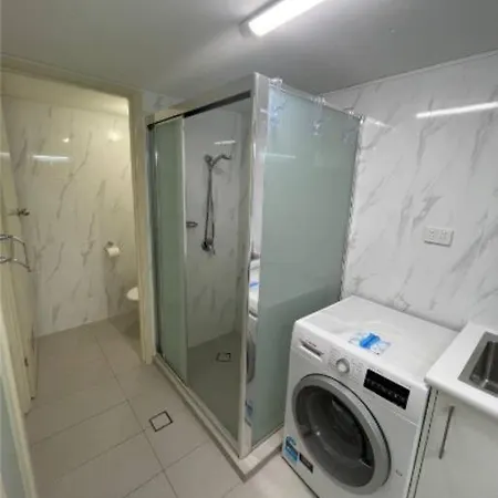 Camden House - Hosted By Burleigh Letting-3