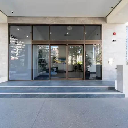 Longbeach Luxe, Surfers Paradise-2