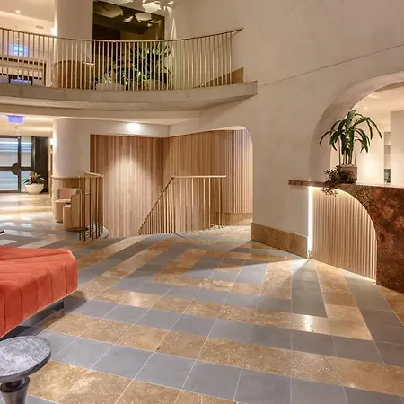 Oceanview Luxury Broadbeach 2 Bedroom-2