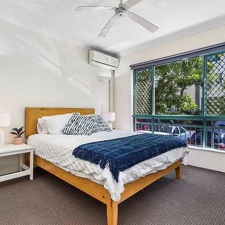 Currumbin Sands Beachfront Retreat-3