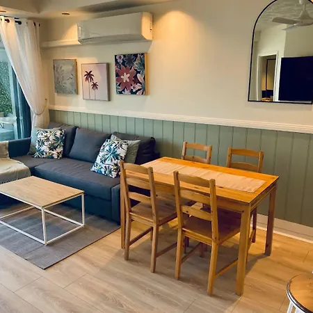New Modern Deco' Apartment, With View, Pool, Spa And Sauna-3