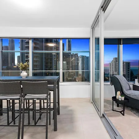 Q Tower Apartments In Surfers Paradise - From Level 3 - Self Contained & Privately Managed - Wow Stay-3