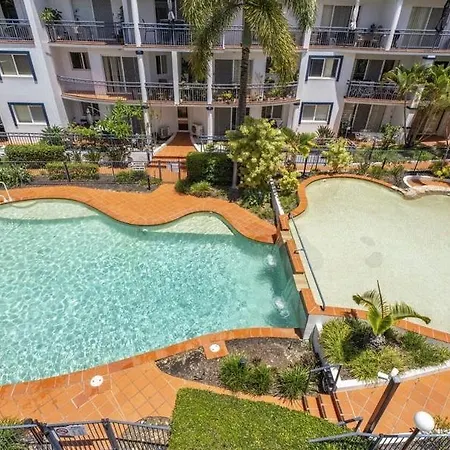 Broadwater Villa Southport-3