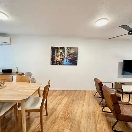 Diamond Beach Resort Broadbeach 115-2