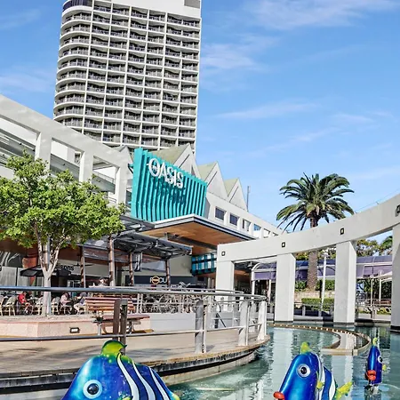 Broadbeach Mall Location, Victoria Square-2