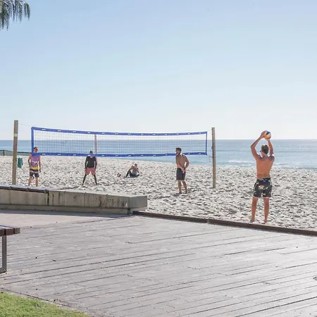 Broadbeach Mall Location, Victoria Square-3