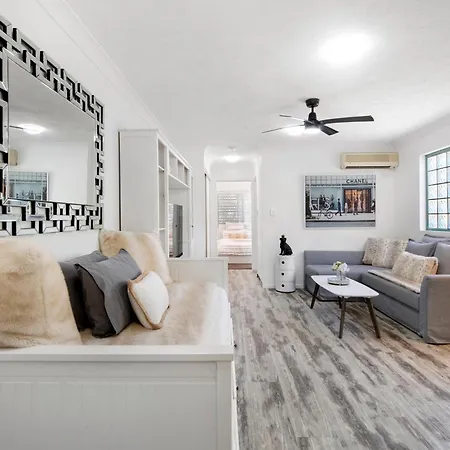 Pets Paradise - Top Location With Free Parking-3