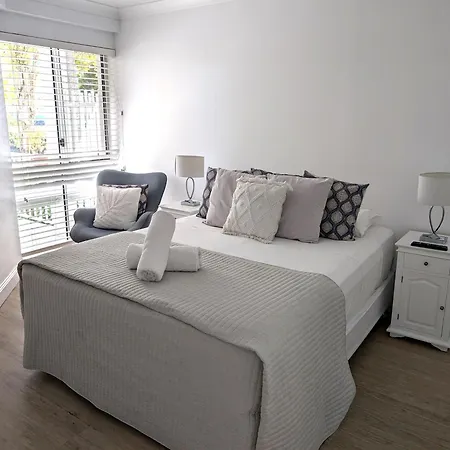 Bay Lodge Apartments-2