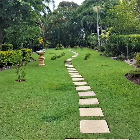 Quiet Location Close To It All-3