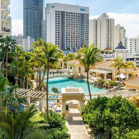 Resort Style Chevron Apartments Surfers Paradise By Gold Coast Travels-2
