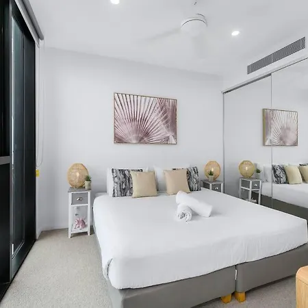 Coastal Chic 2 Bed Apt In Broadbeach-2