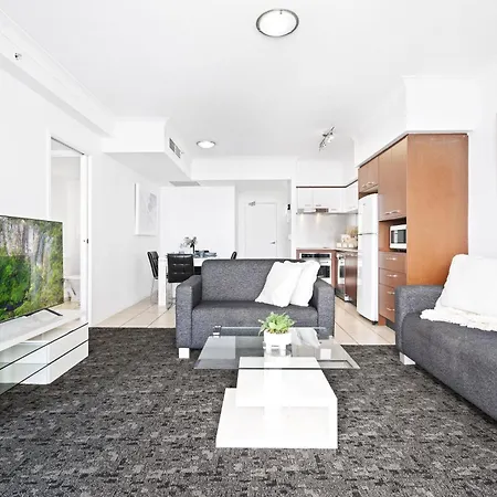 Chevron Renaissance - Qstay-2