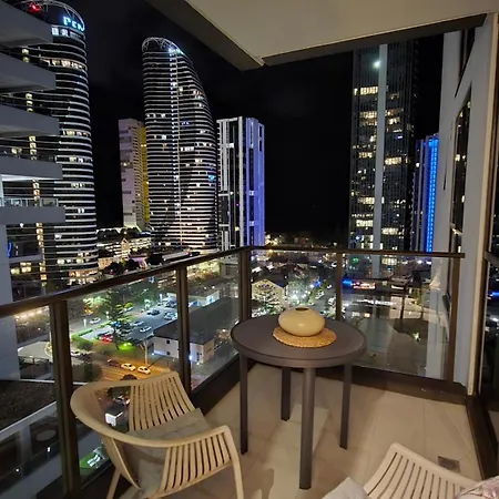 Prime Broadbeach Location Wpool Free Onsite Parking-2
