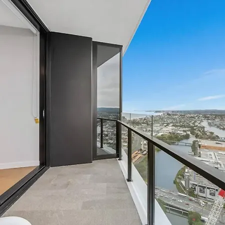 Nearly New Level 38 Broadbeach Casino 1 Bdr Unit-3