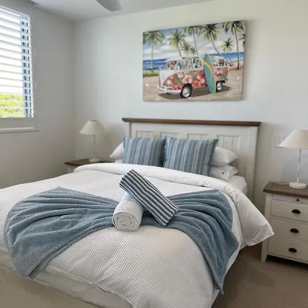 Luxury 3Br, 2Ba Unit With Pool & Bbq In Gold Coast-3