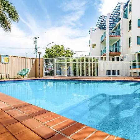 Santa Fe By The Broadwater-3