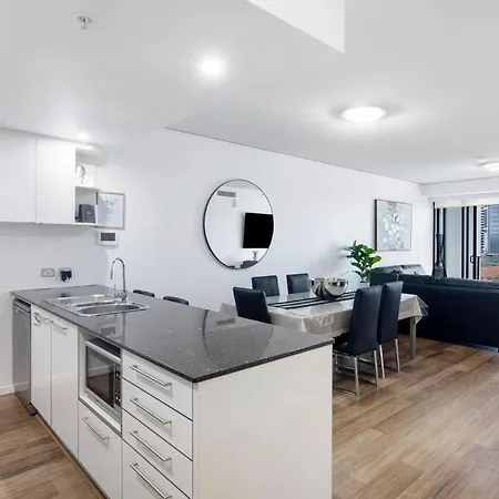 Sierra Grand Spacious 3 Bedroom Apartment - Coasthm-3