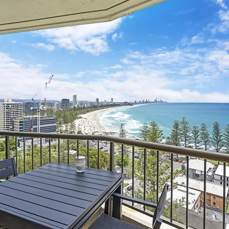Gemini Court - Hosted By Burleigh Letting-3
