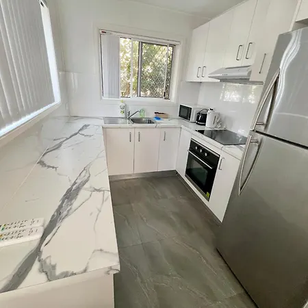 Sunrise Apt 1 - Spacious 2Br - Ground Floor Retreat-2